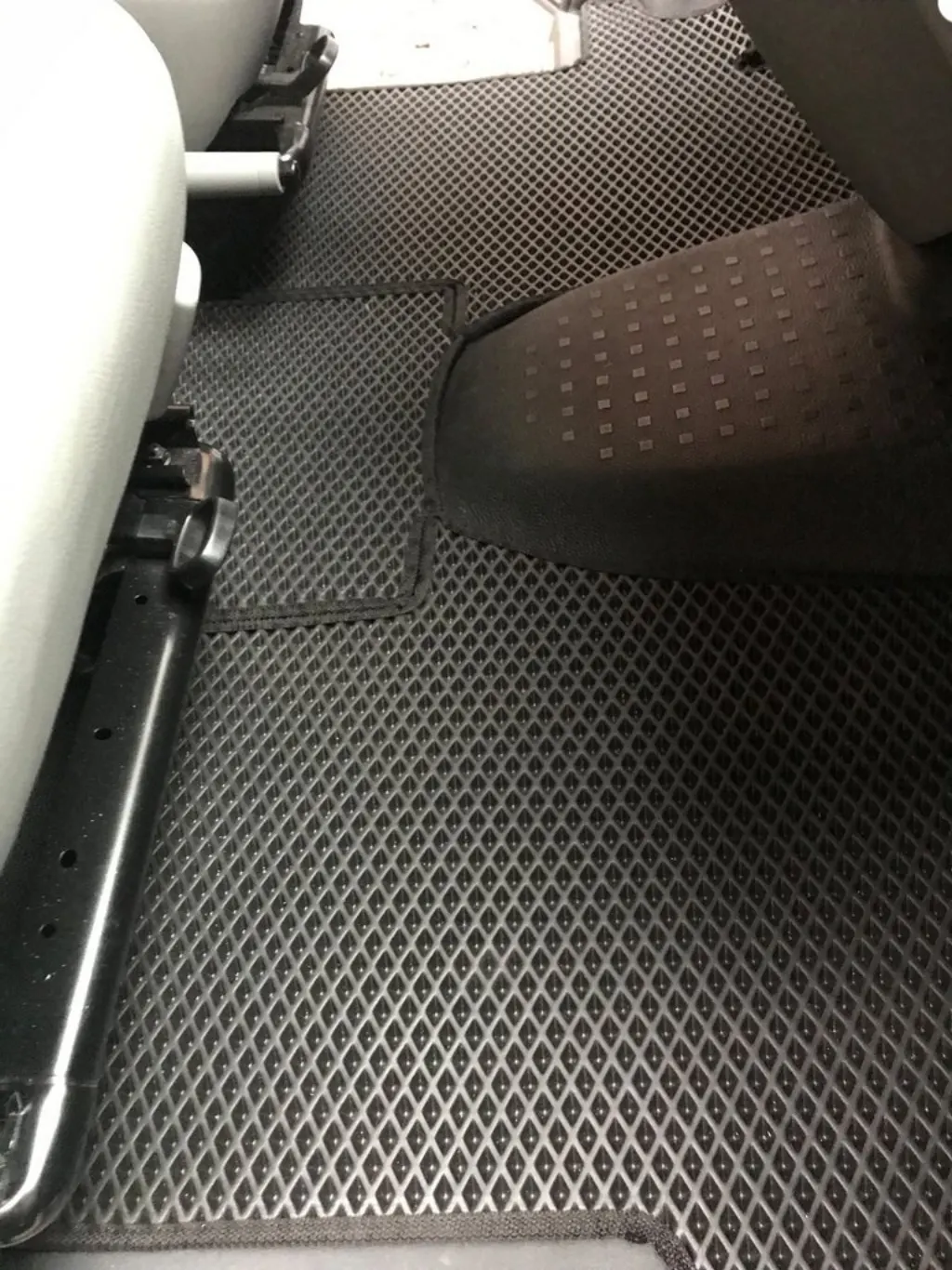 Килимки EVA (чорні, передні, для 1+1) для Volkswagen T5 Caravelle