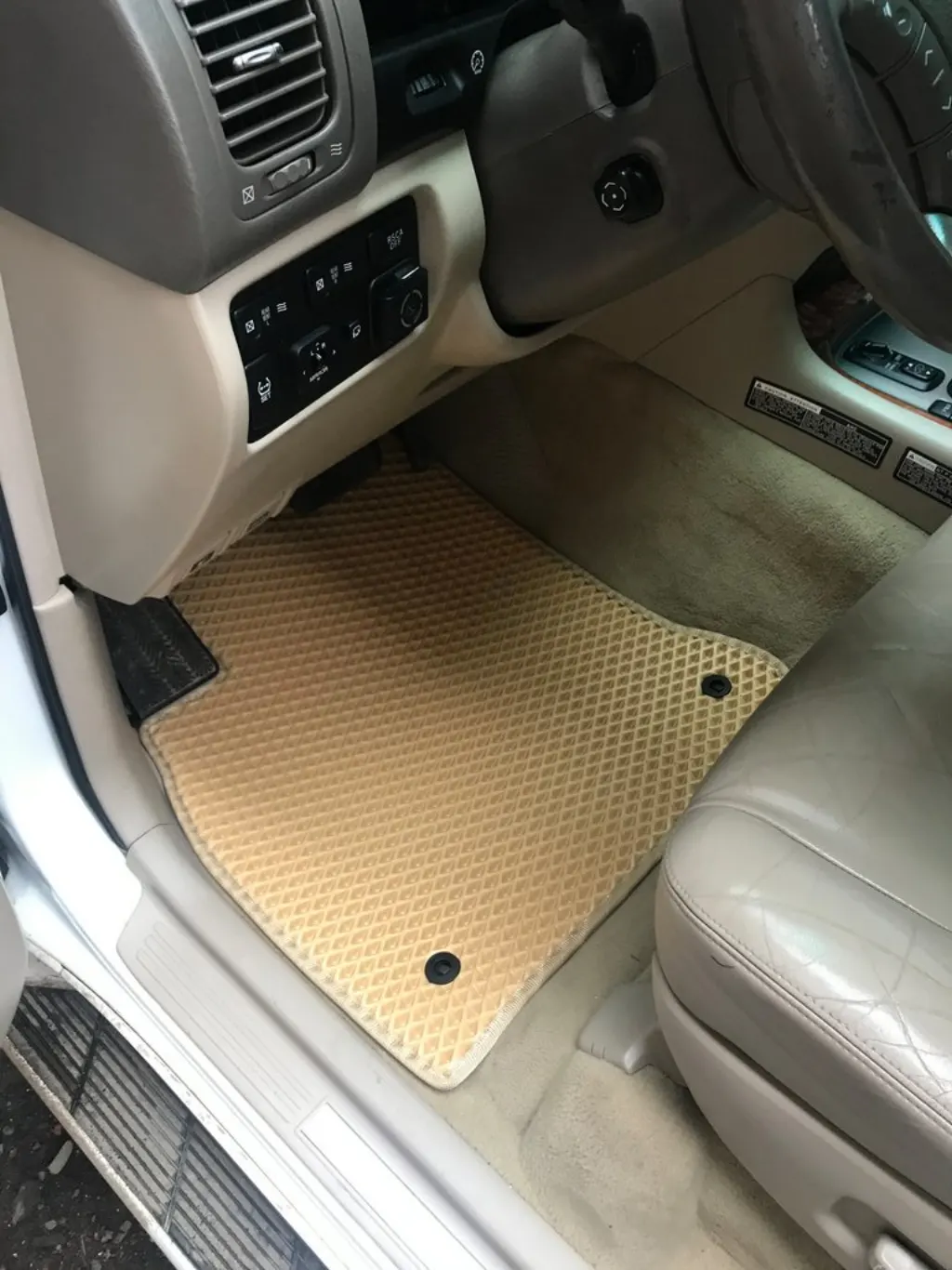 Килимки EVA (бежеві) для Lexus LX470