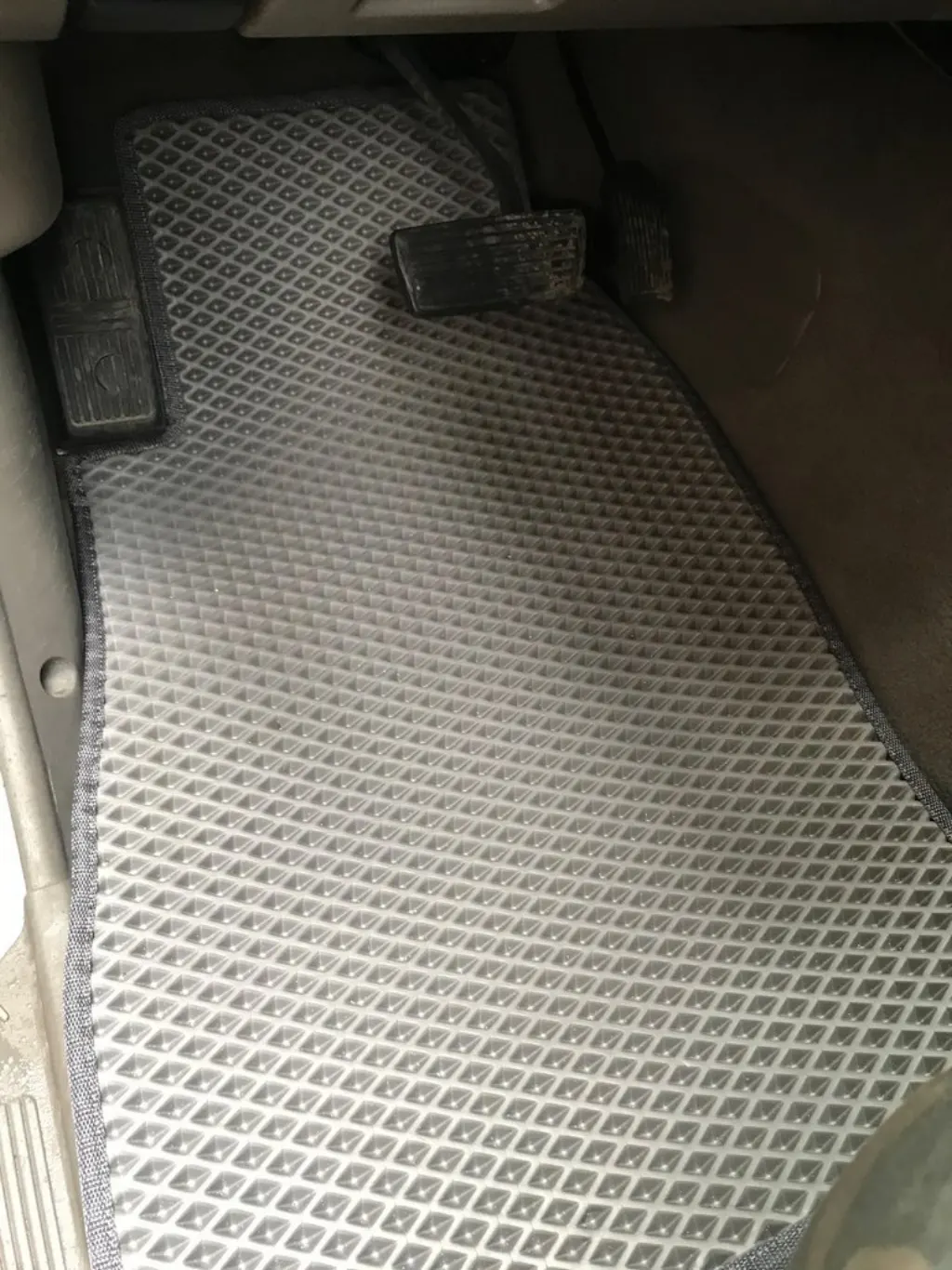 Килимки EVA (сірі) 2 штуки (передні) для Nissan Patrol Y61