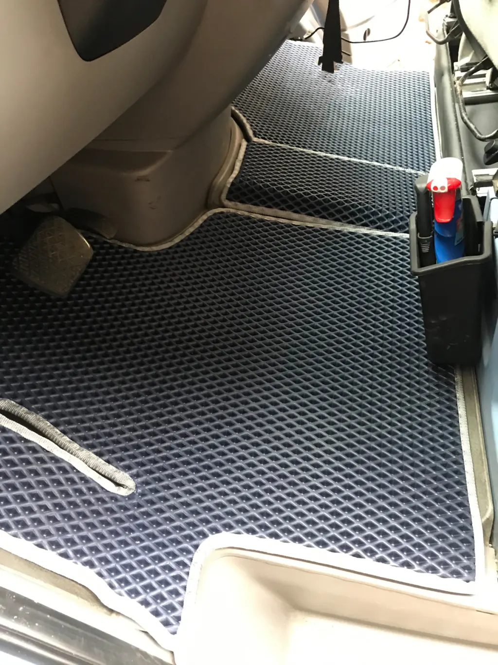 Килимки EVA V1 (чорні) для Volkswagen Crafter