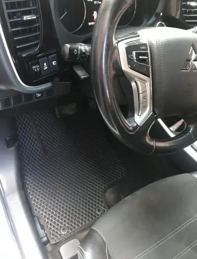 Килимки EVA P-HEV (чорні) для Mitsubishi Outlander