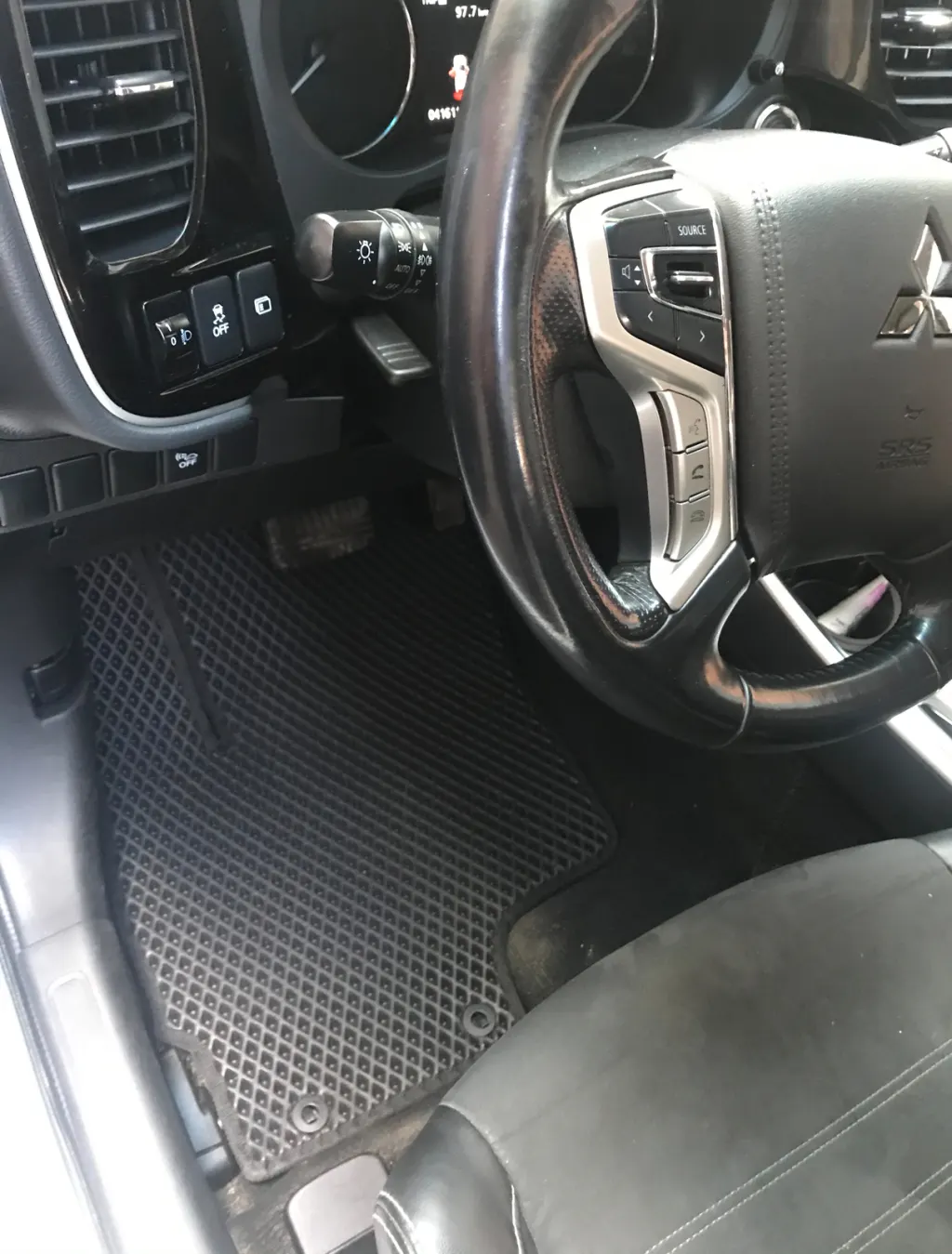 Килимки EVA P-HEV (чорні) для Mitsubishi Outlander