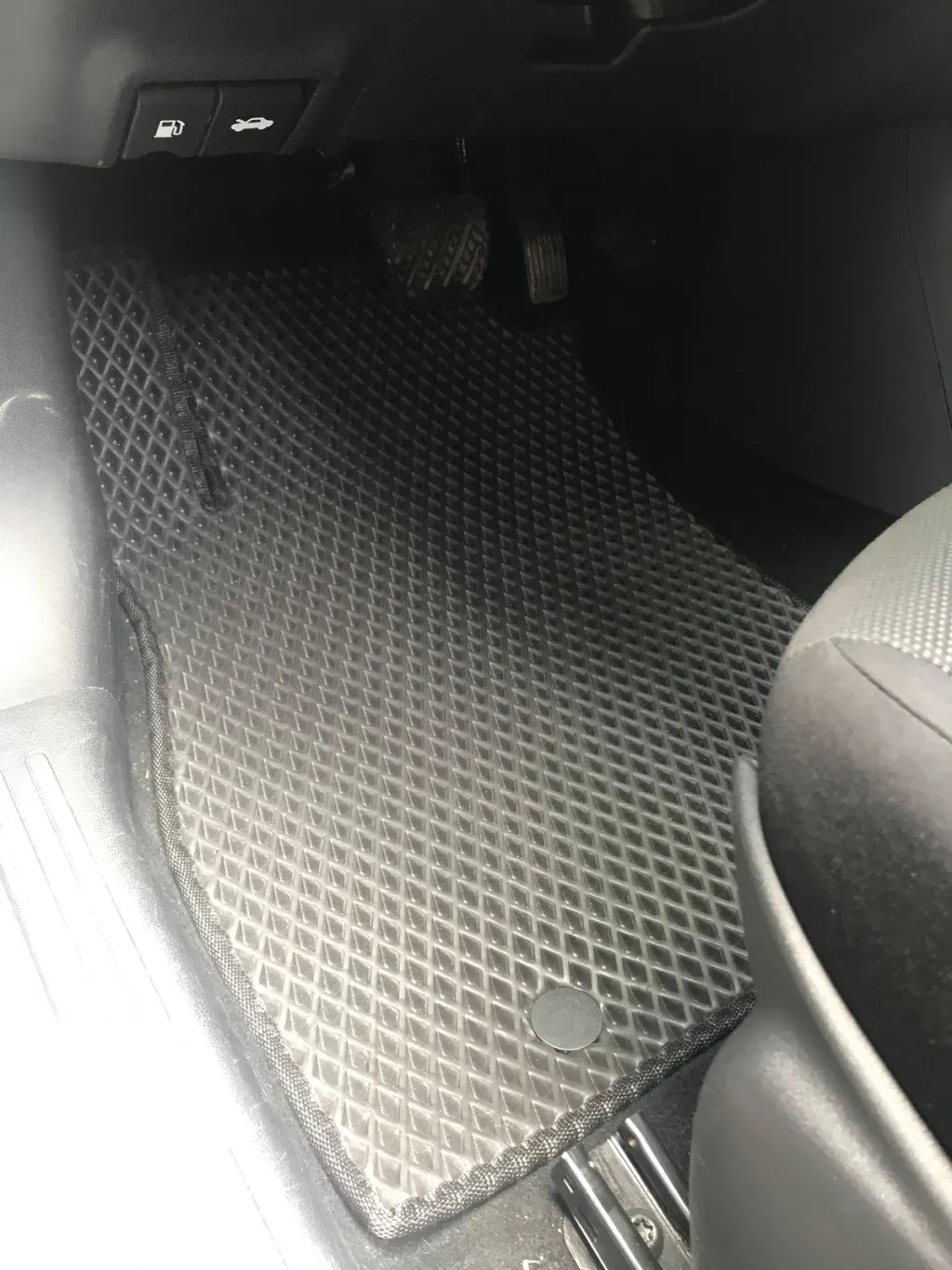 Килимки EVA (чорні) для Nissan Juke