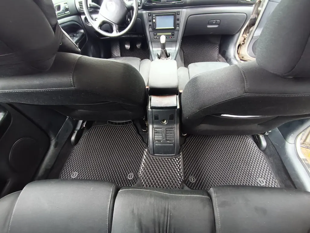 Килимки EVA (чорні) для Skoda Superb