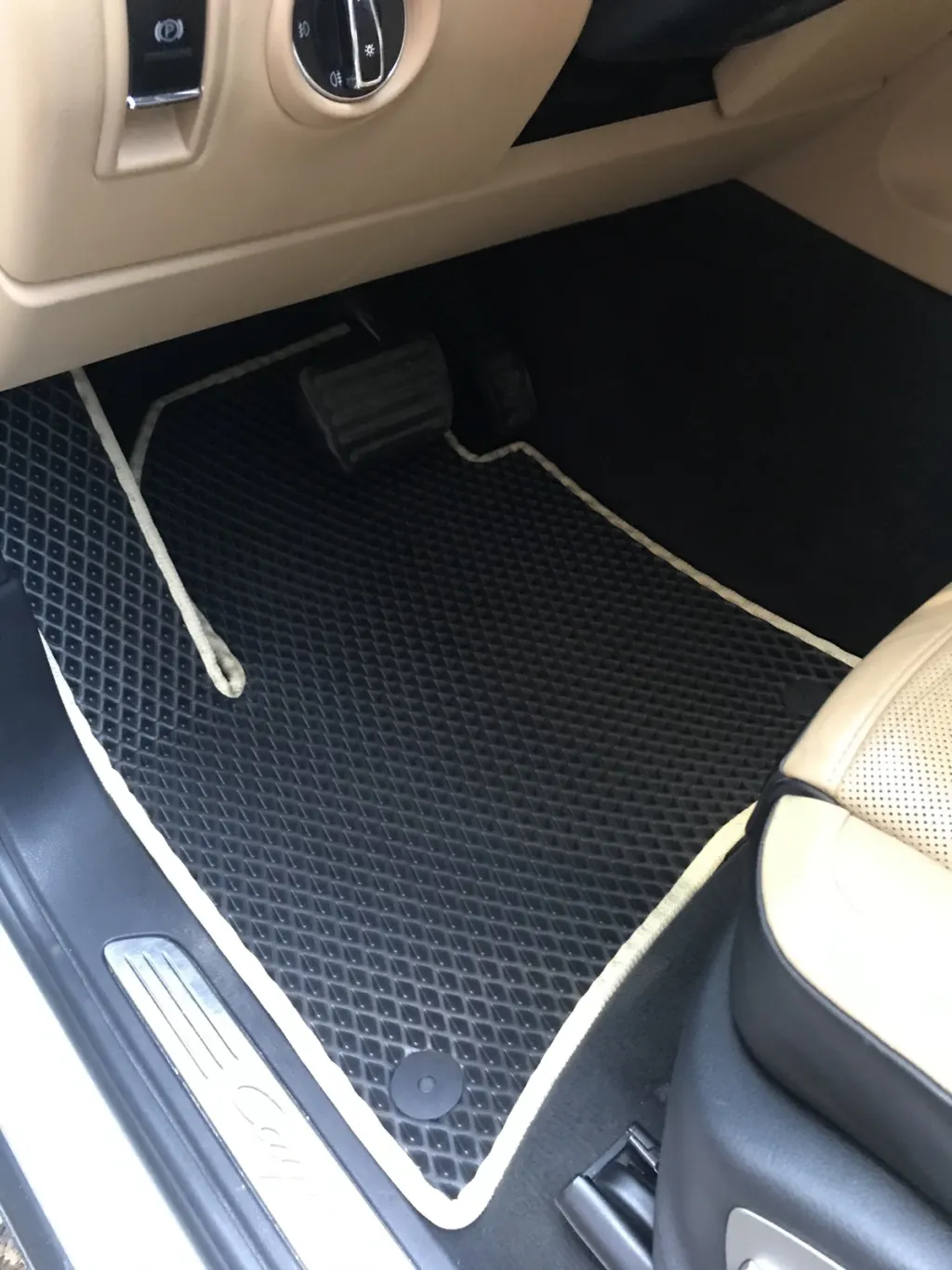 Килимки EVA (чорні) для Porsche Cayenne