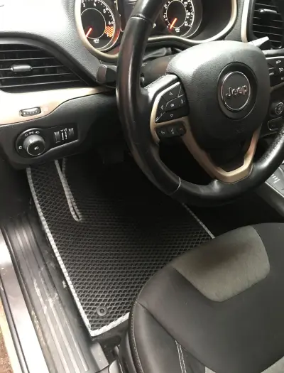 Килимки EVA (чорні) для Jeep Cherokee KL