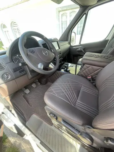 Килимки EVA V1 (коричневі) для Mercedes-Benz Sprinter W906