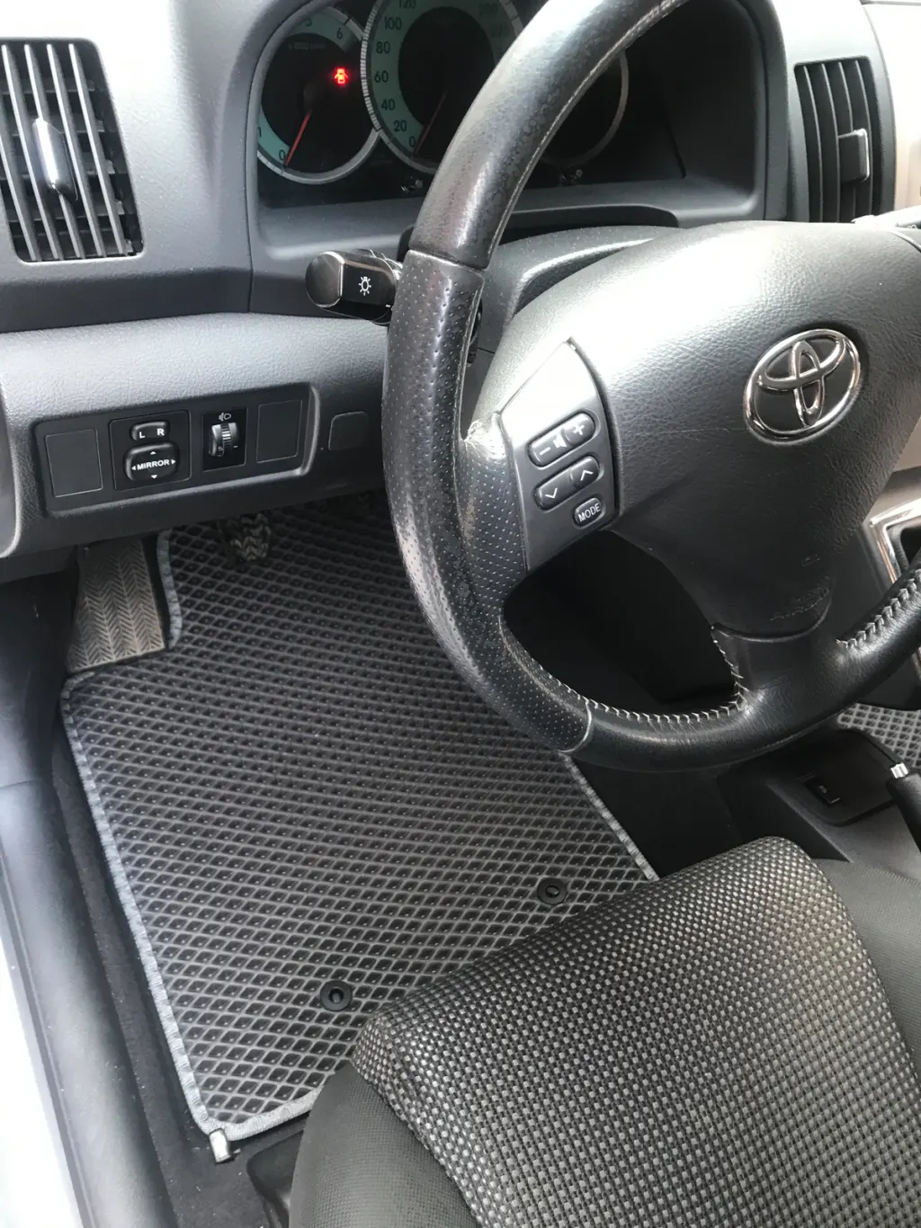Килимки EVA (чорні) для Toyota Corolla Verso