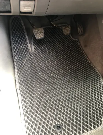 Килимки EVA V1 (чорні) для Toyota Hilux