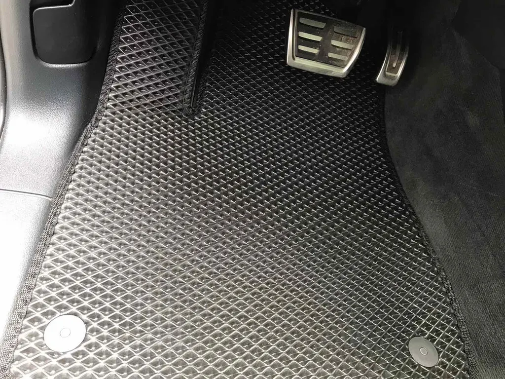 Килимки EVA (чорні) для Audi Q7