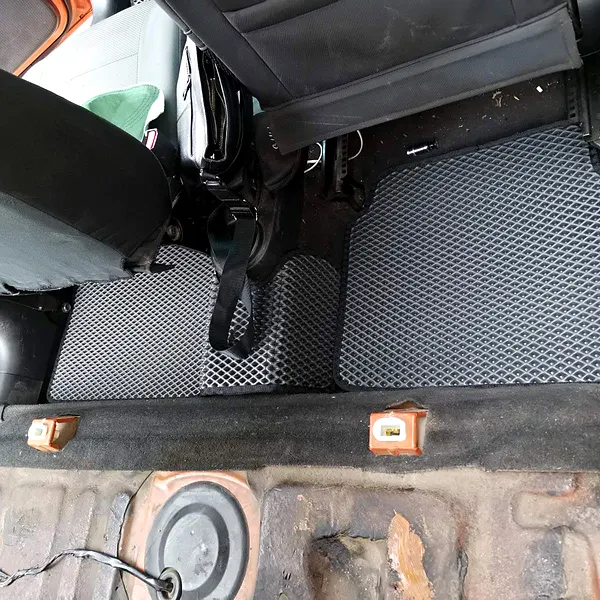 Фото покупця: EVA-килимки у салоні Chevrolet Aveo T250