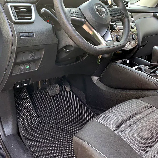 Фото покупця: EVA-килимки у салоні Nissan Qashqai
