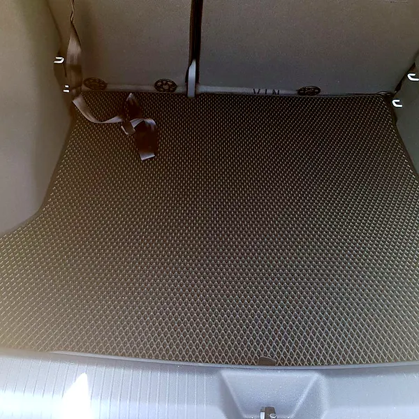 Фото покупця: килимок у багажнику Volkswagen ID.4