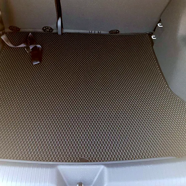 Фото покупця: килимок у багажнику Volkswagen ID.4